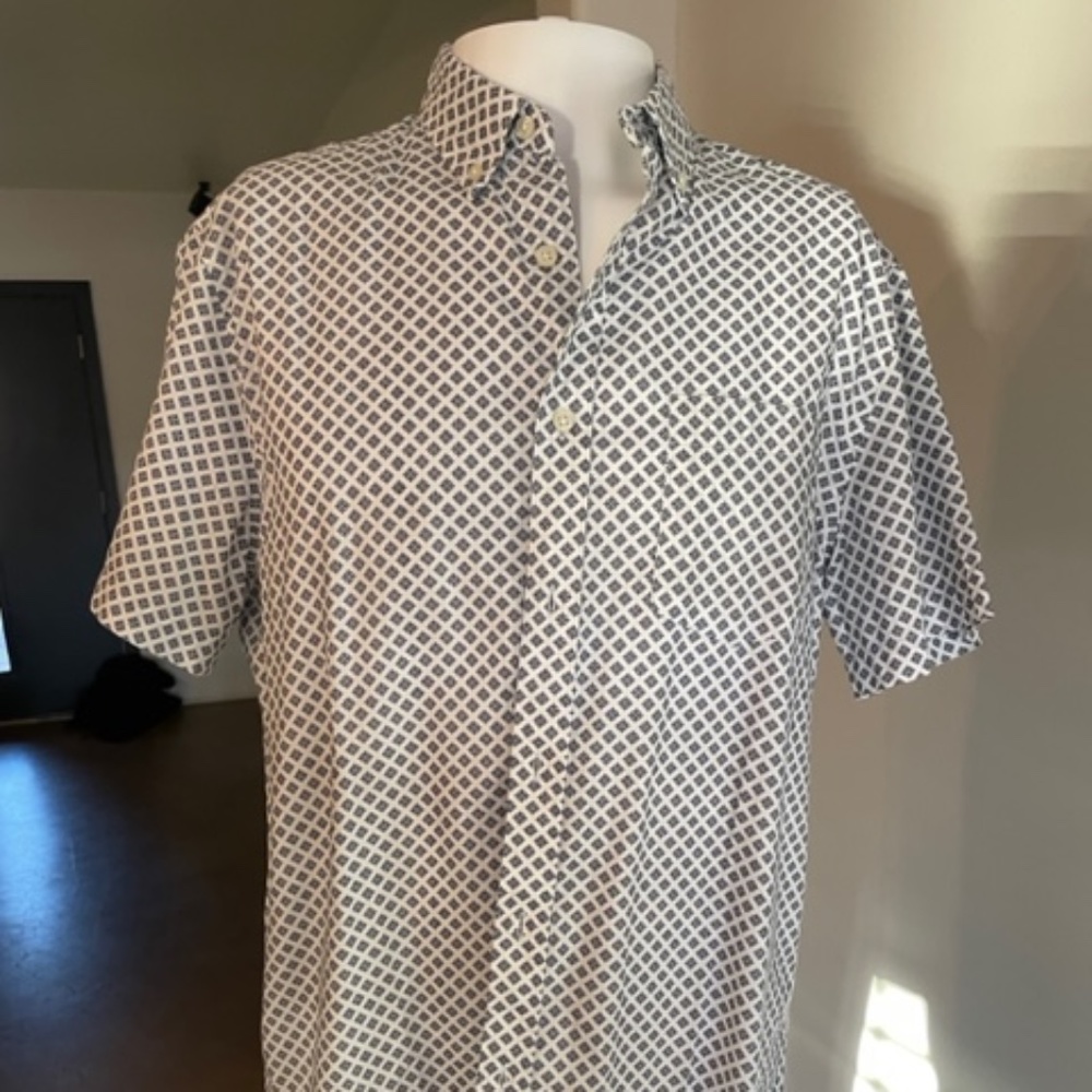 Banana Republic Factory Short Sleeve Shirt